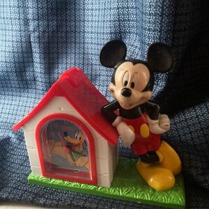 Micky mouse clock